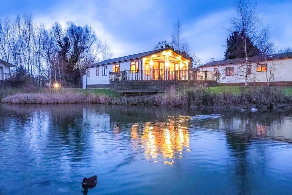 Lakeside View Вісбіч Екстер'єр фото